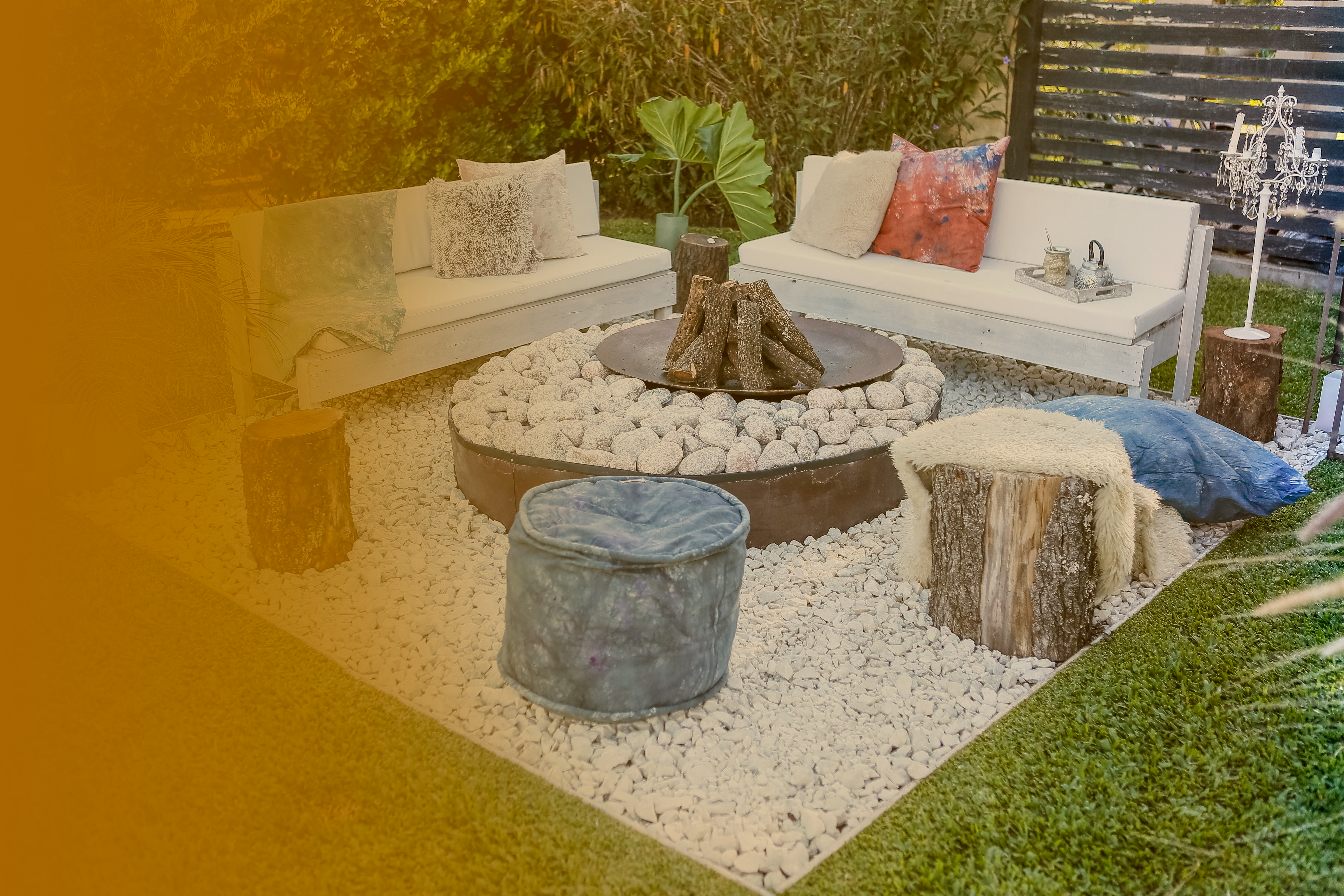 wood-fire-stones-with-benches-garden